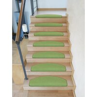 Stufenmatten DAS TEPPICHWERK Uni Olivegrün 18 Stück Halbrund